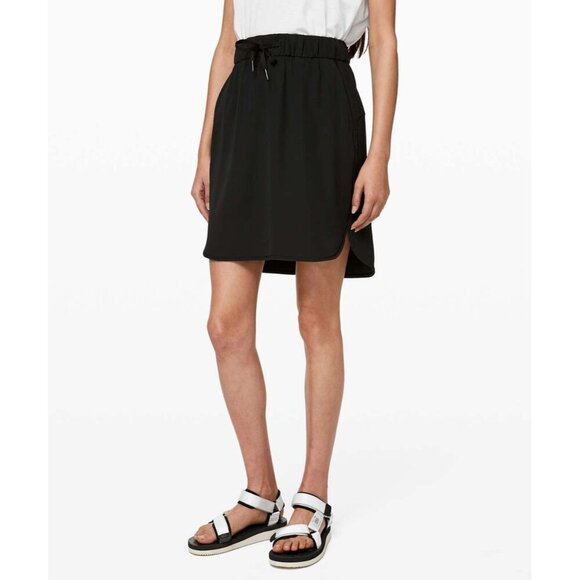 lululemon athletica Dresses & Skirts - Women's - Lululemon On the Fly Black Athletic Skirt, Size 4
